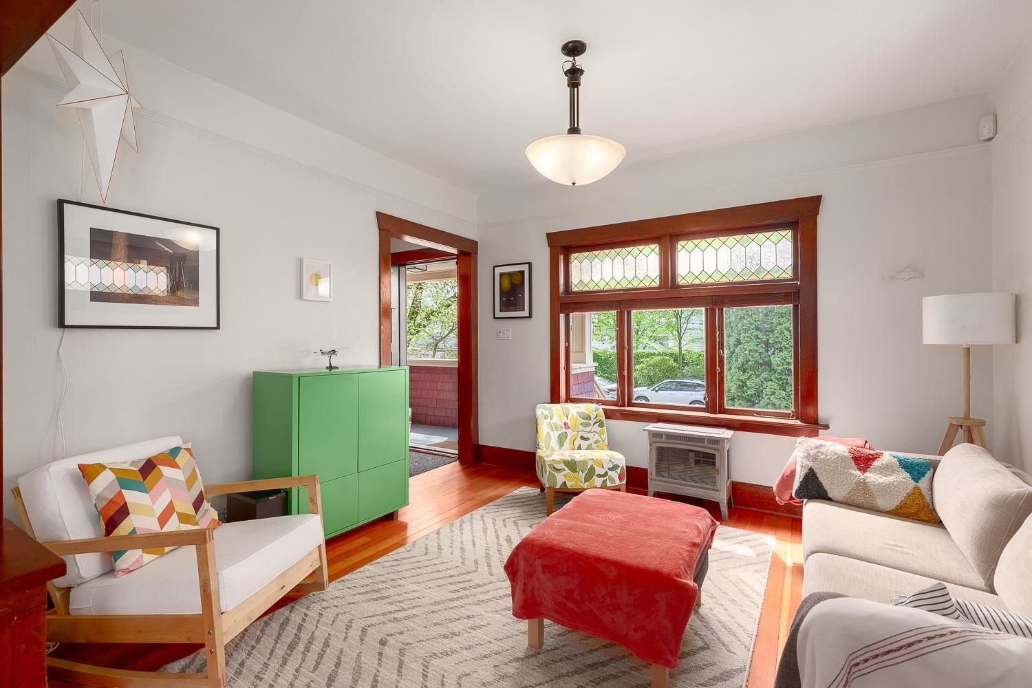 Listing Image 6