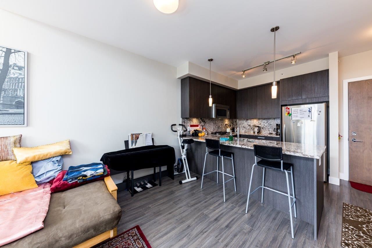 Listing Image 14