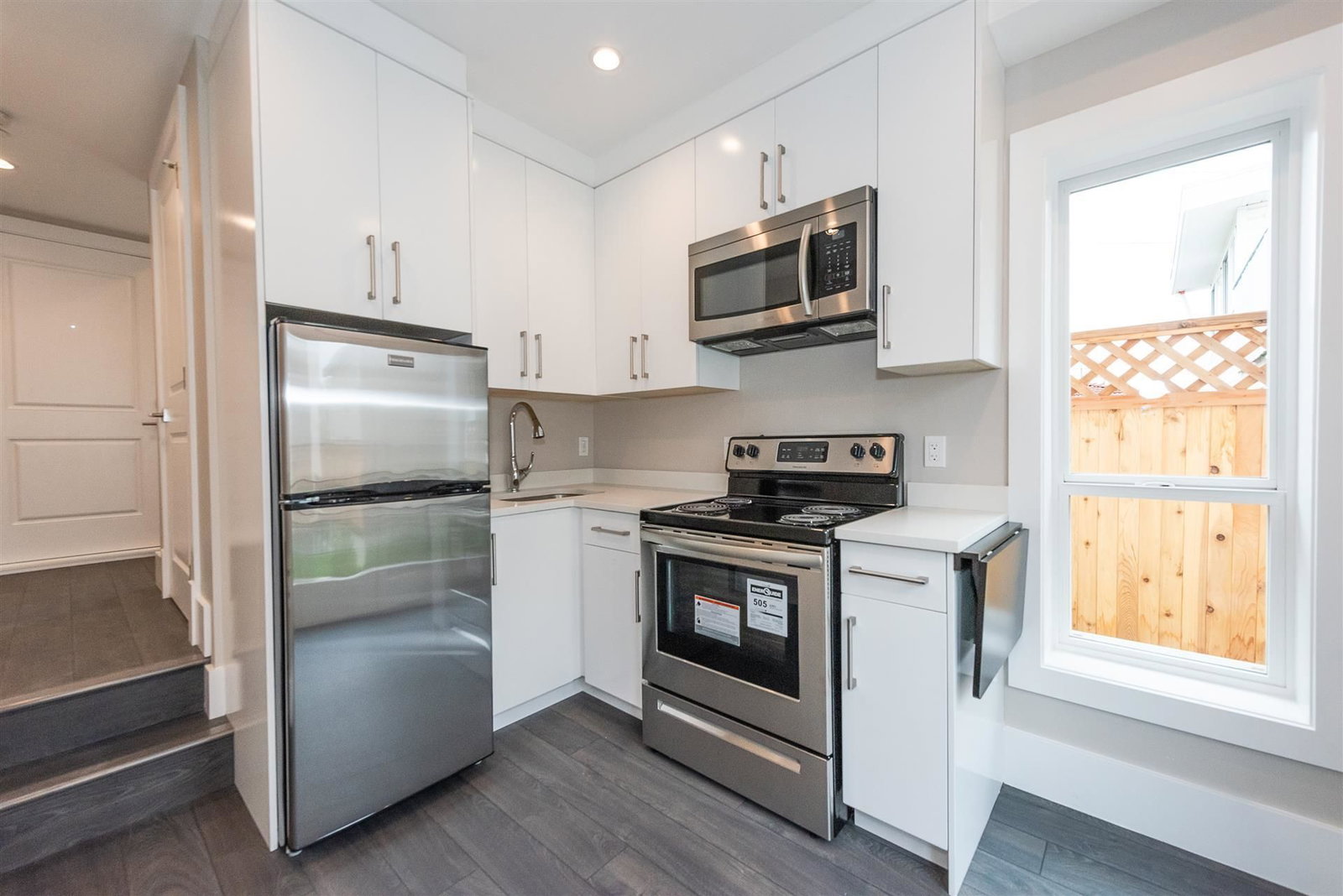 Listing Image 15