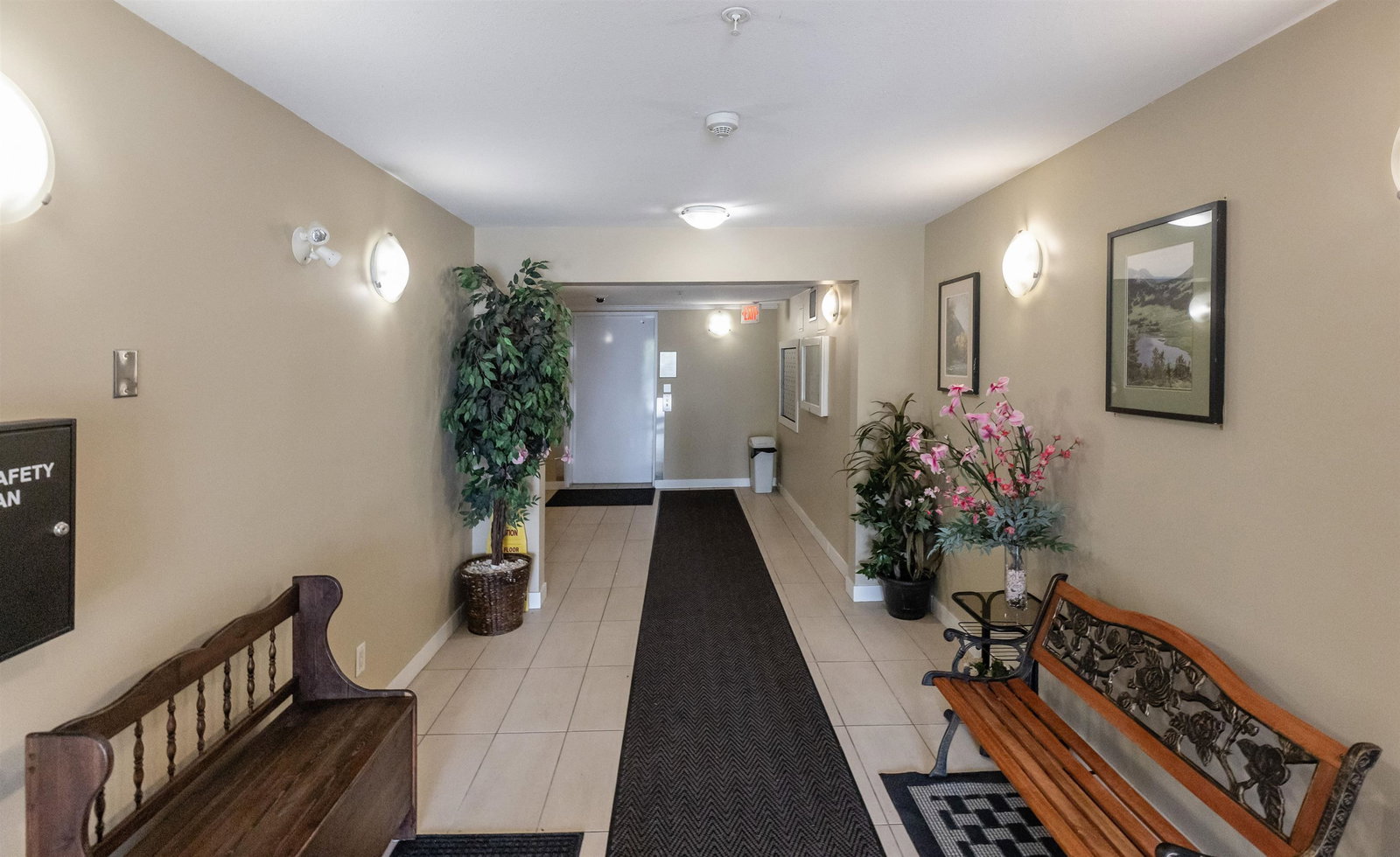 Listing Image 17