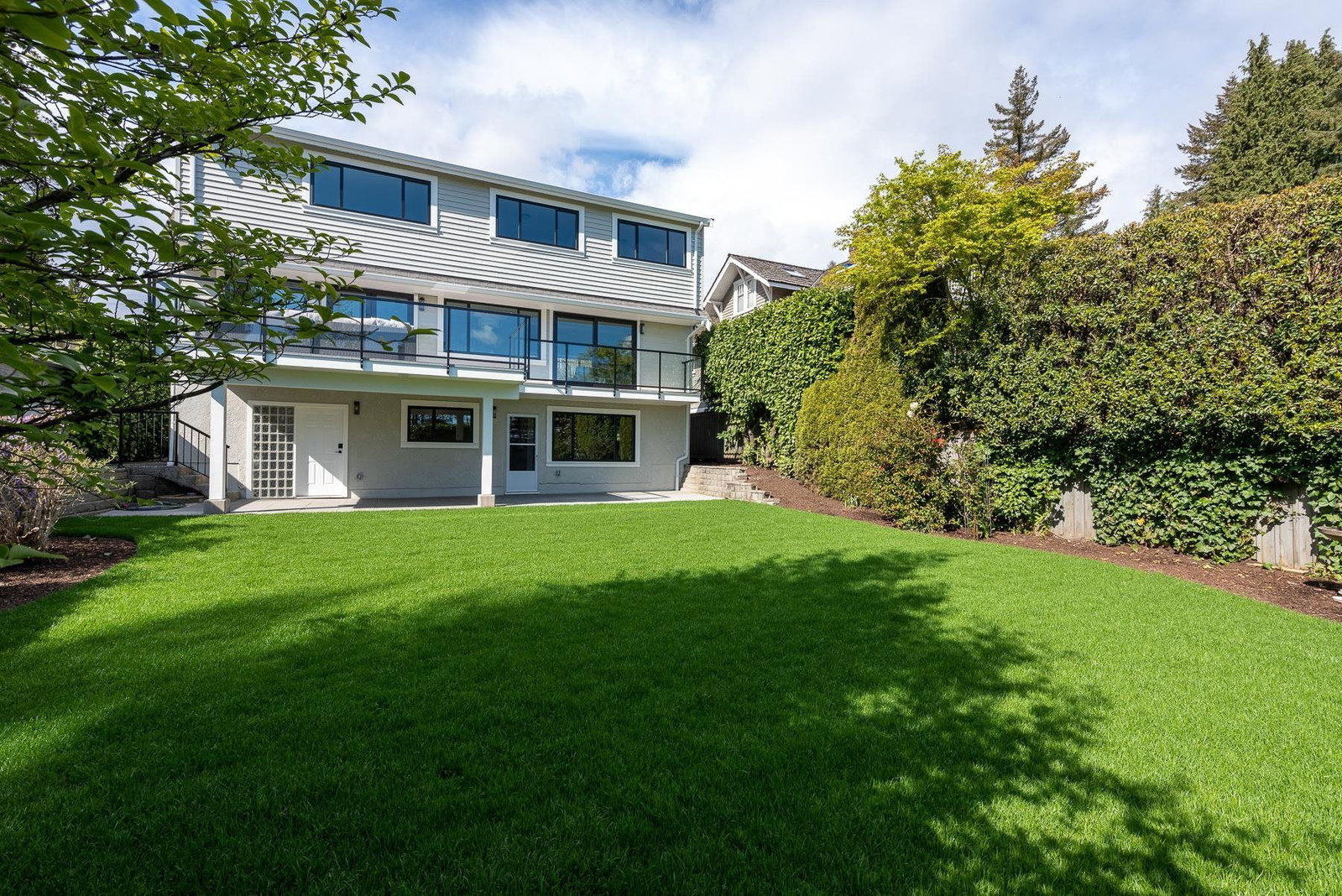 Listing Image 33