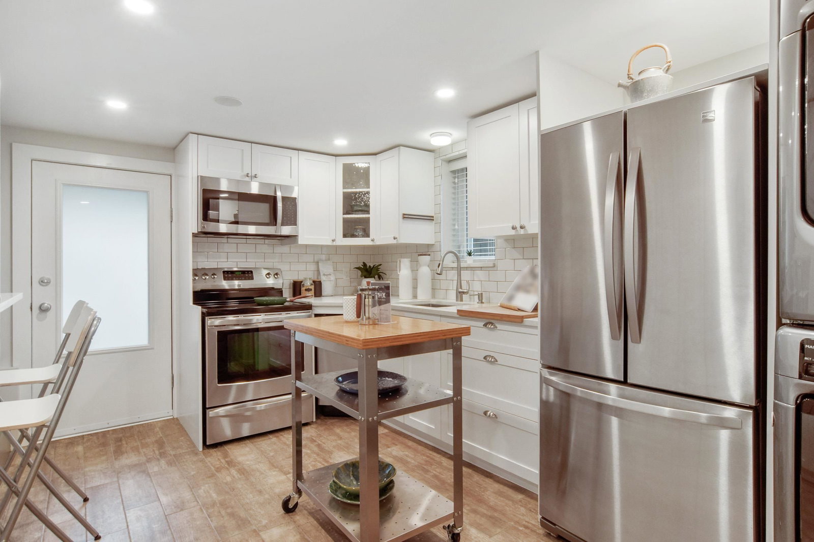 Listing Image 11