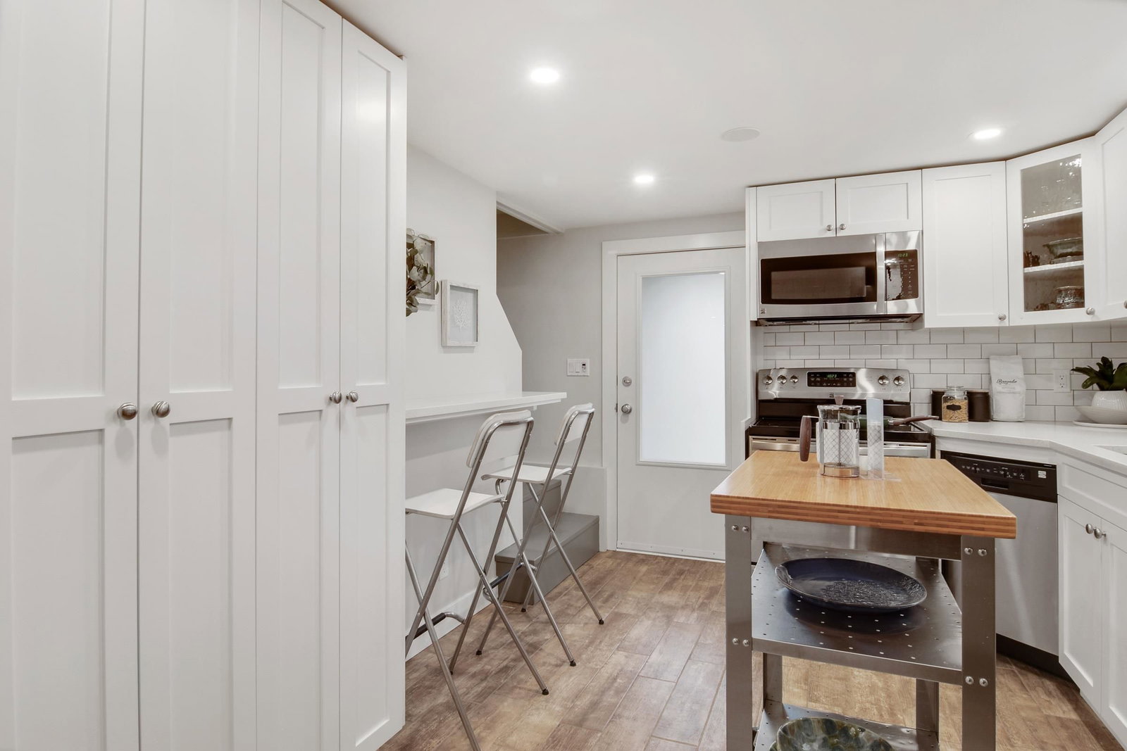 Listing Image 13