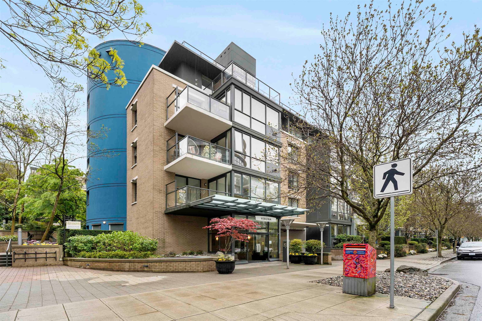 Listing Image 19