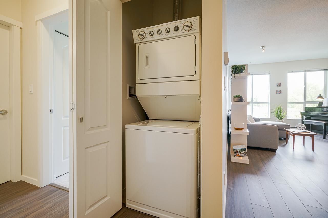 Listing Image 18