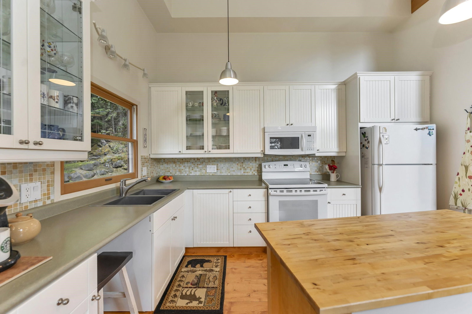 Listing Image 9