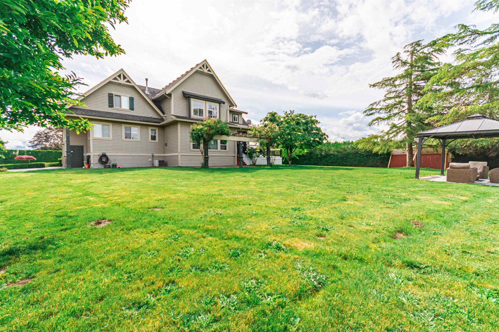 Listing Image 11