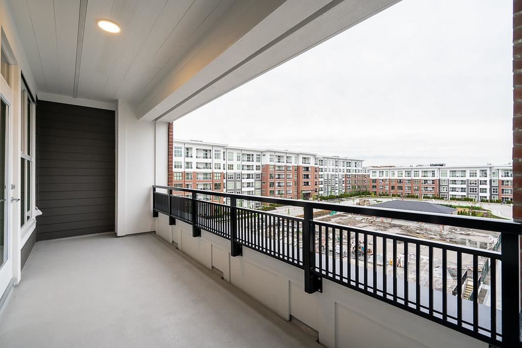 Listing Image 18