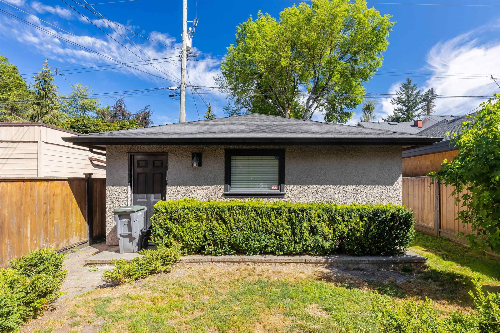 Listing Image 25
