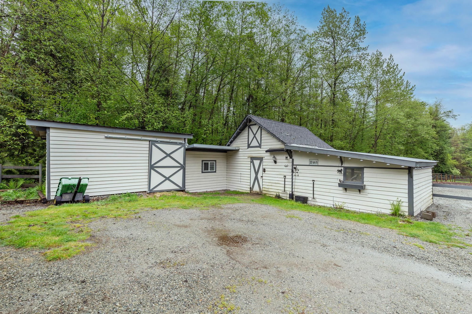 Listing Image 33