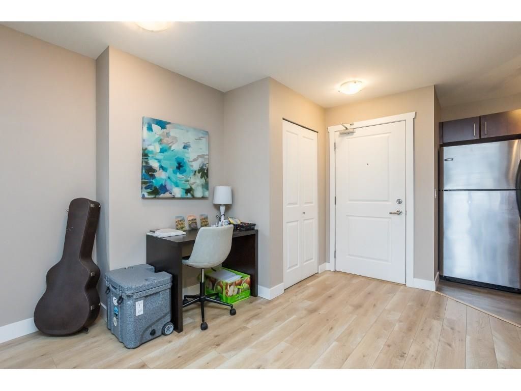 Listing Image 18