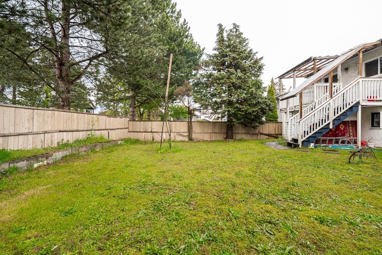 Listing Image 8