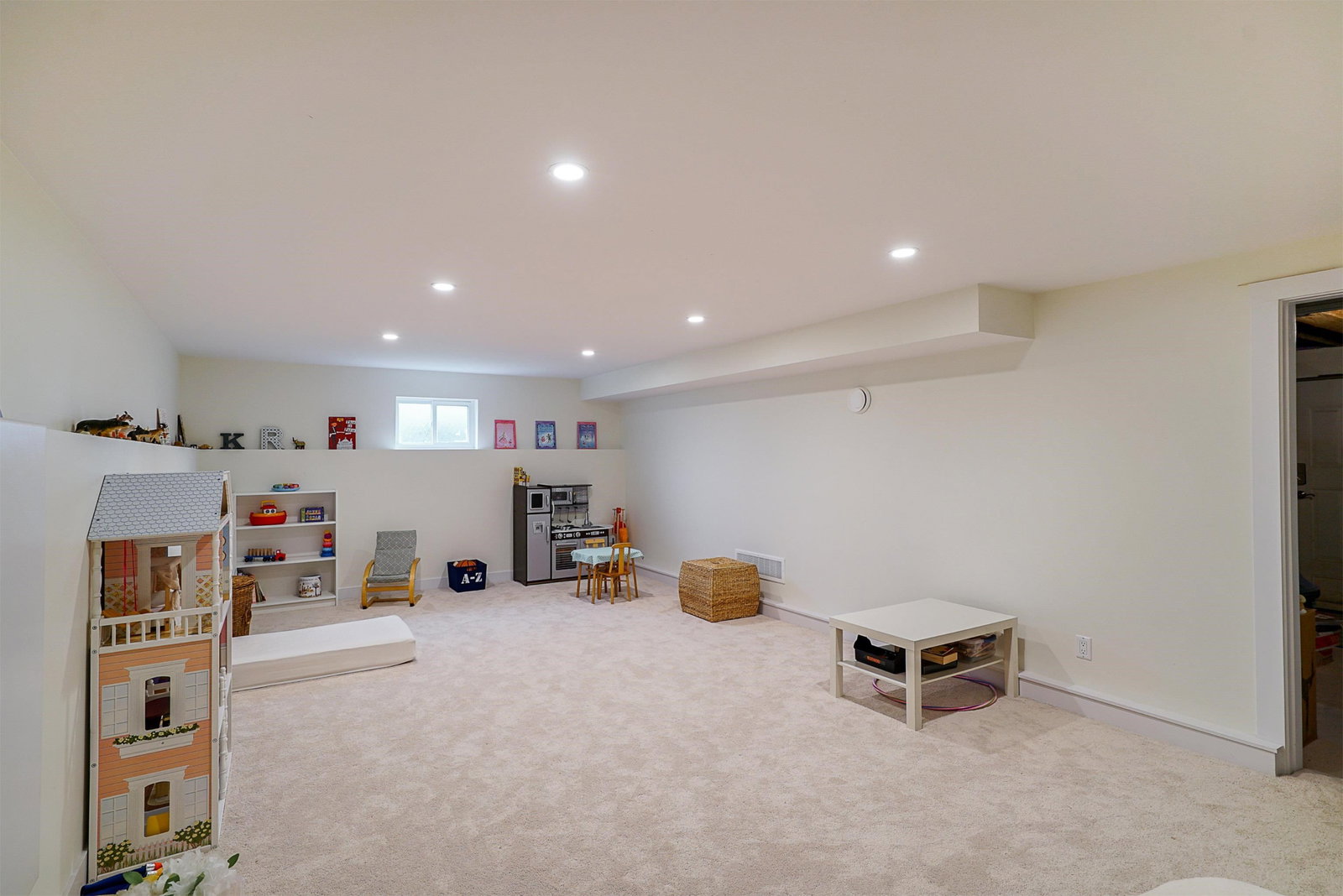 Listing Image 25