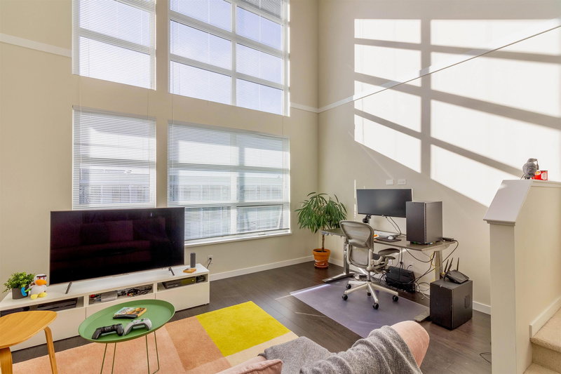 510 - 9877 University Crescent, Burnaby, V5A 0E5 | Image 2