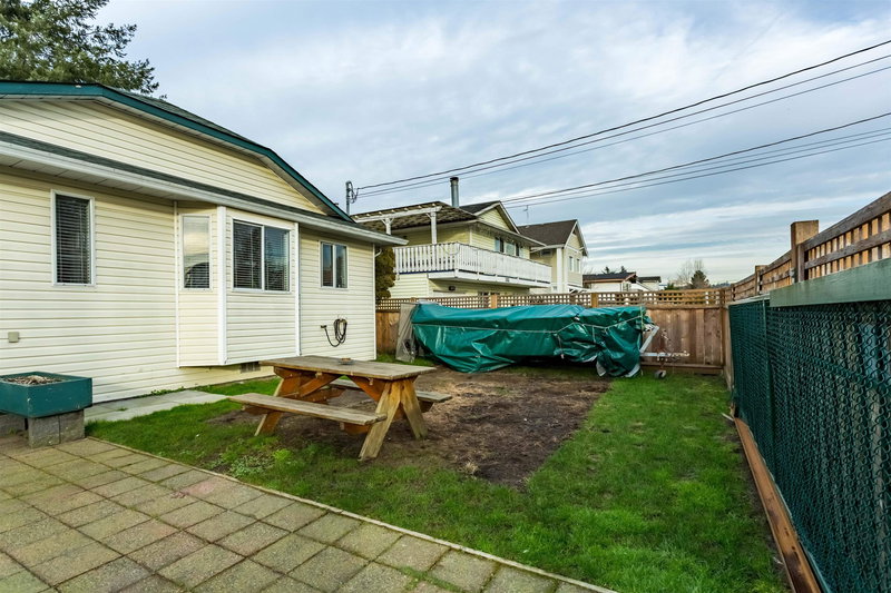 12717 114 Avenue, Surrey, V3V 3P2 | Image 2