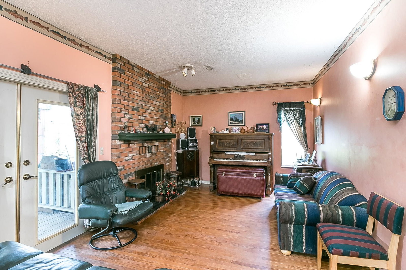 Listing Image 9