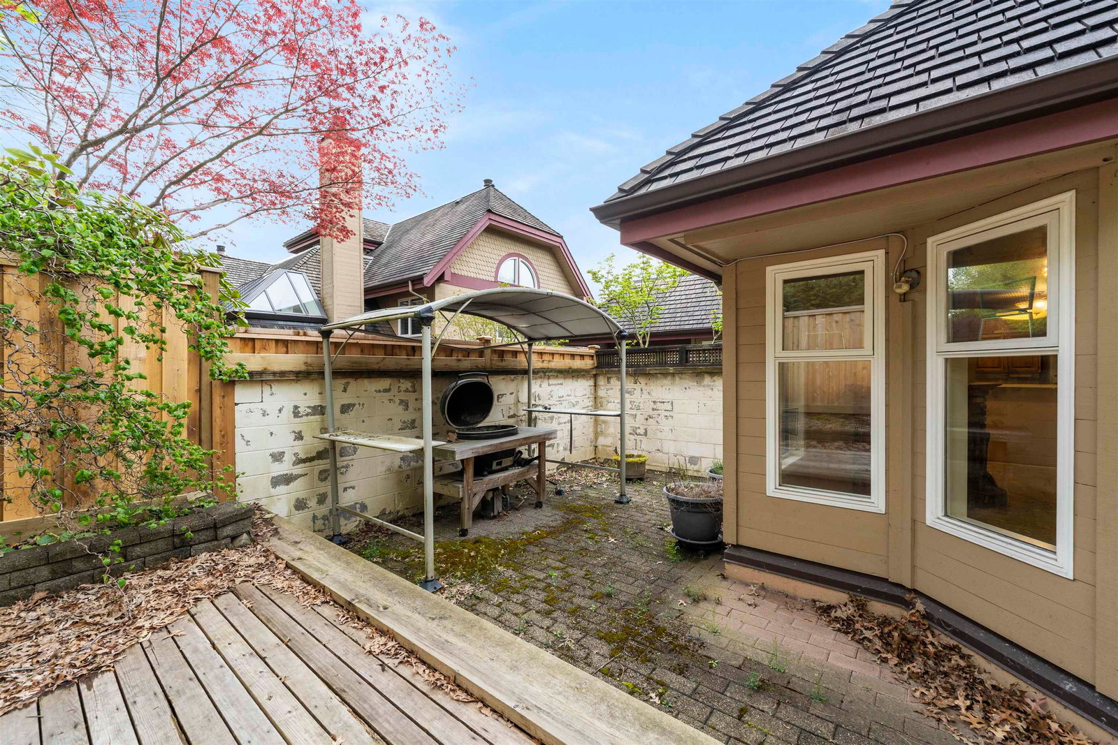 Listing Image 11