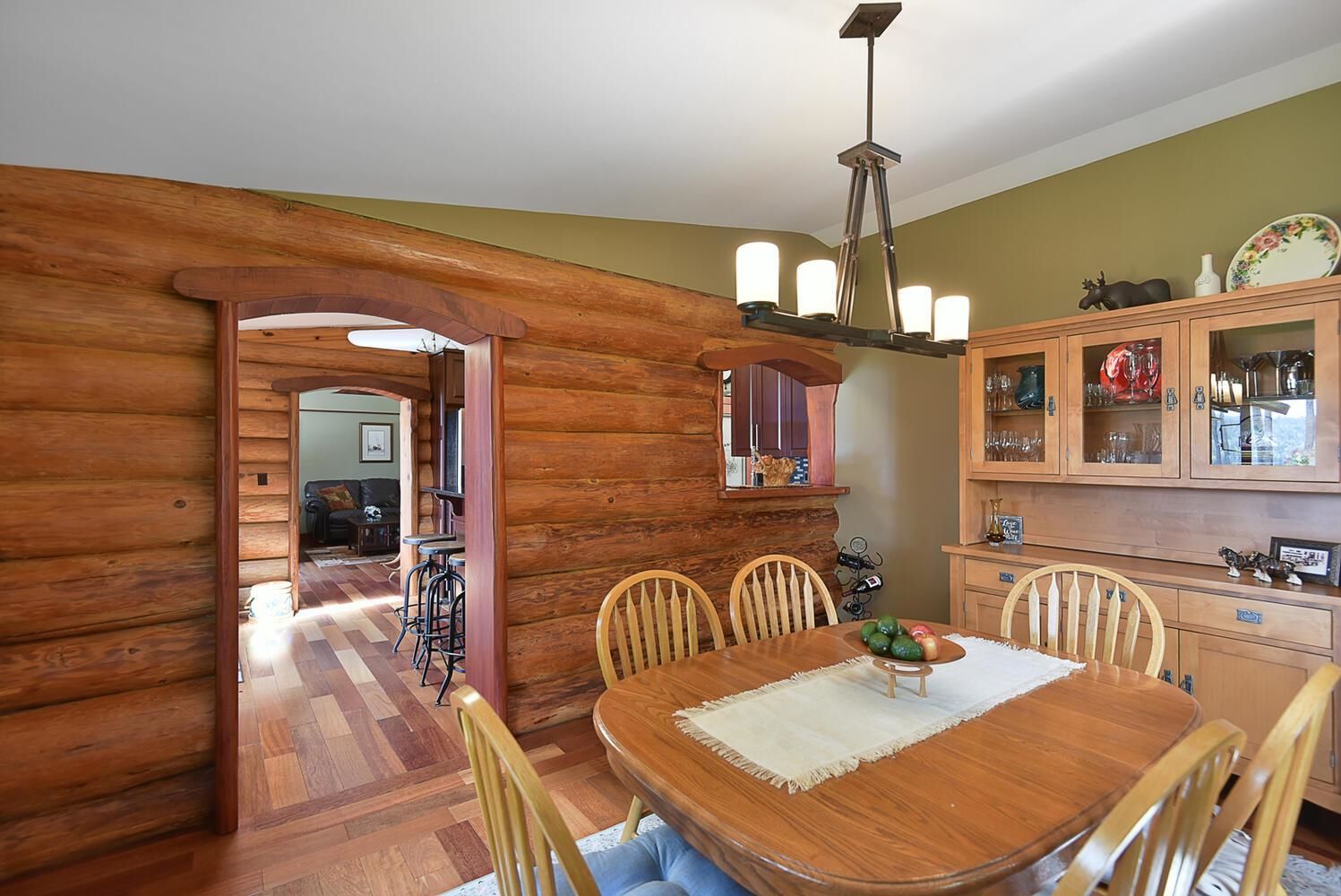 Listing Image 18