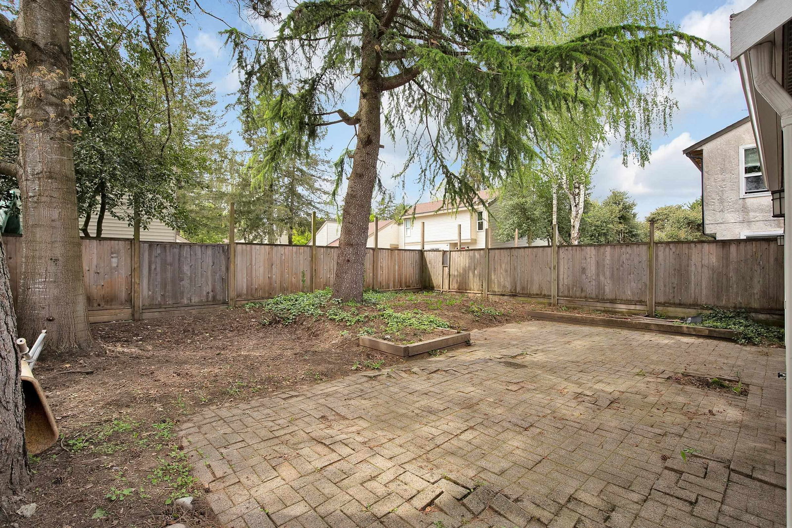 Listing Image 28