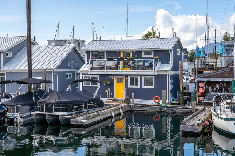 DFH#3 - 415 Esplanade Avenue, North Vancouver, V7M 1A6 | Image 2