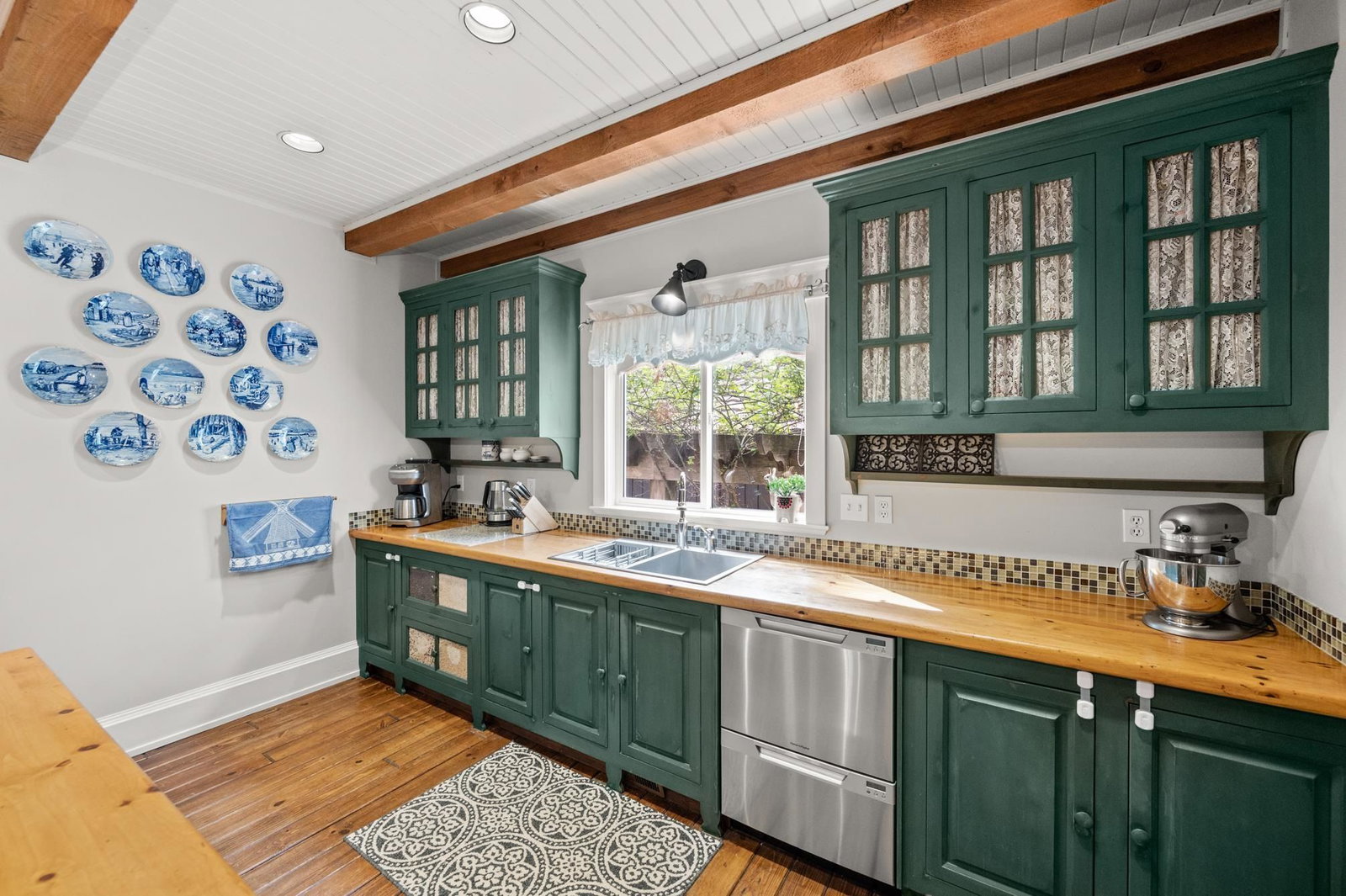 Listing Image 11
