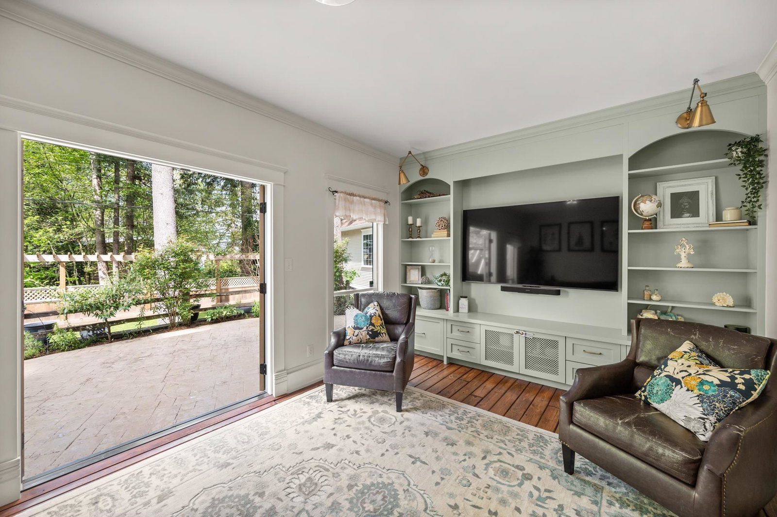 Listing Image 19