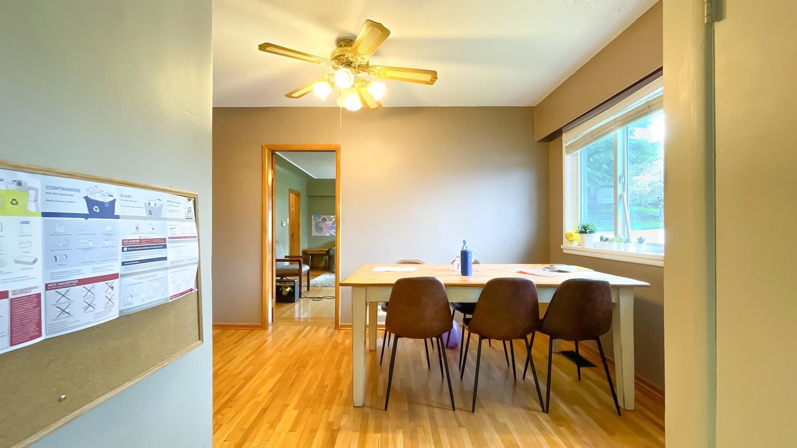 Listing Image 6