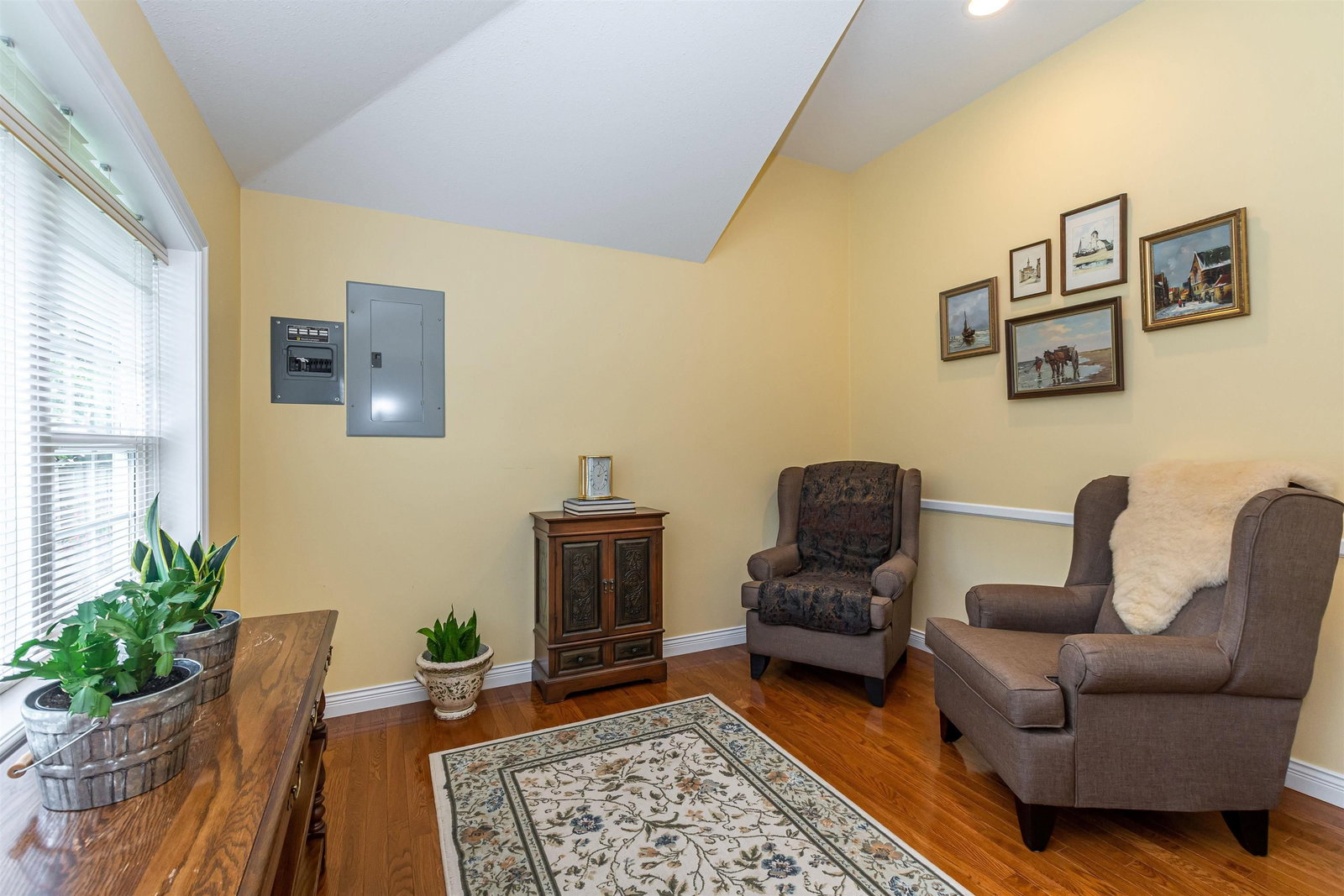 Listing Image 18