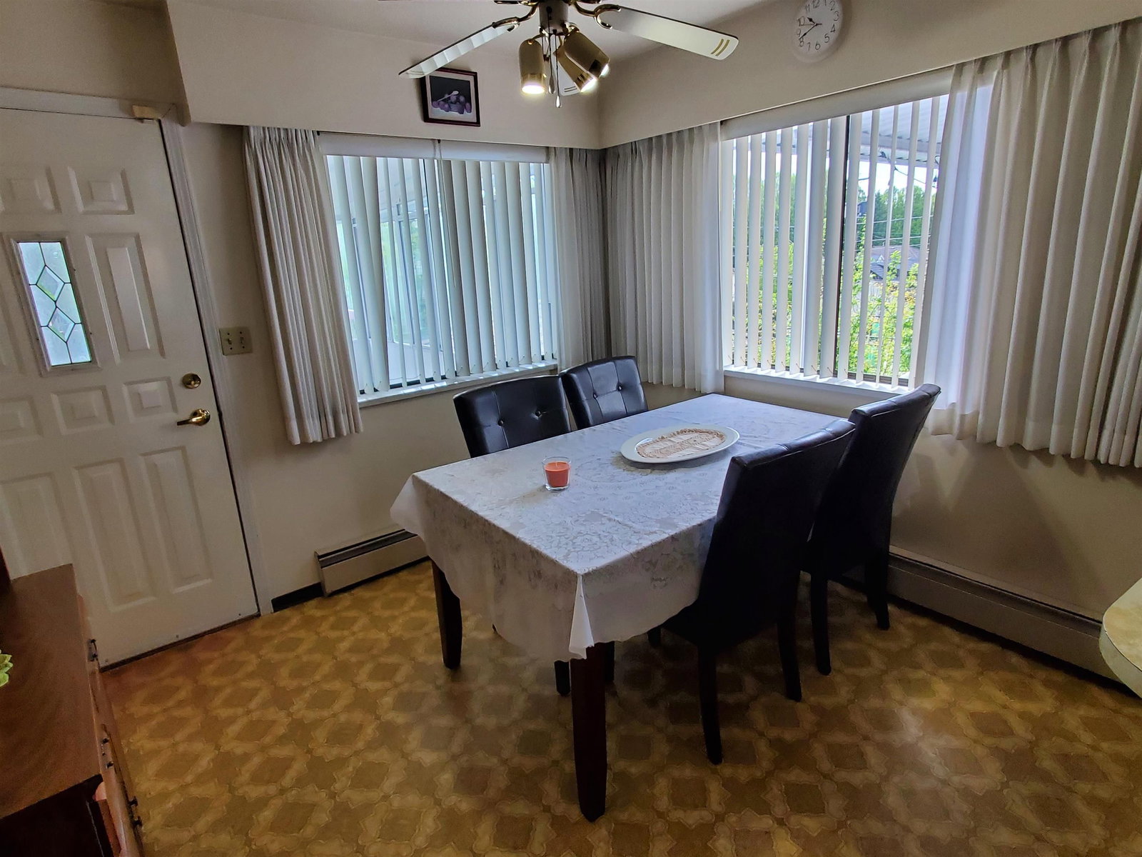 Listing Image 5