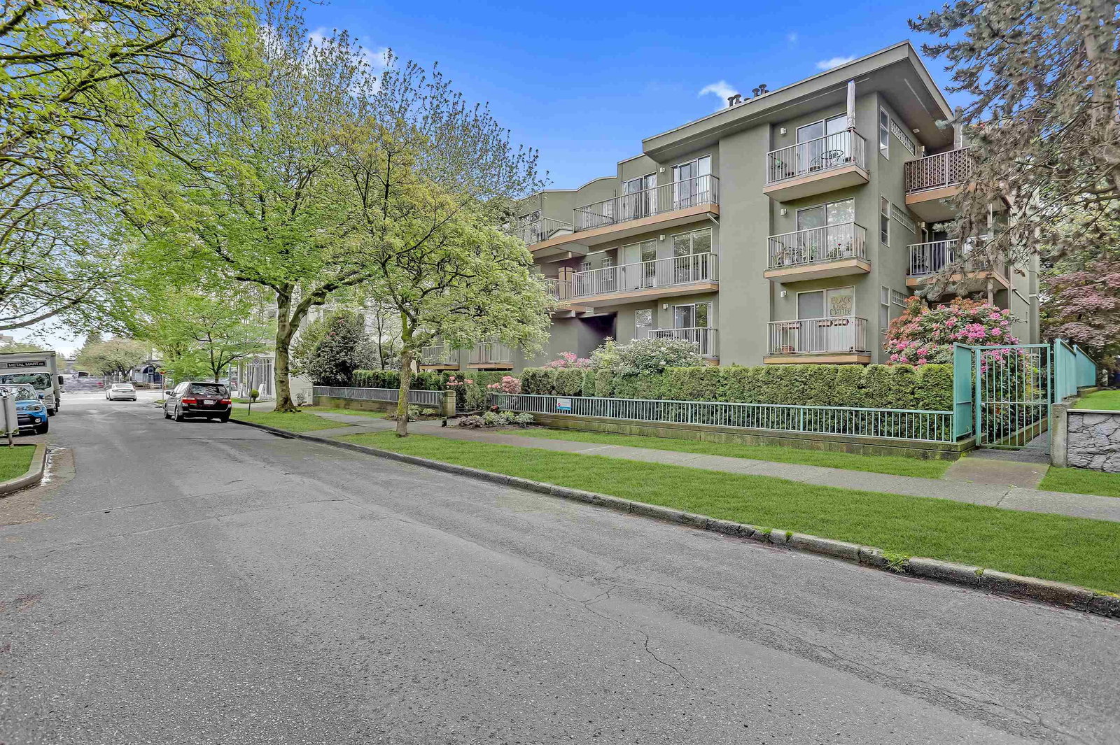 Listing Image 19