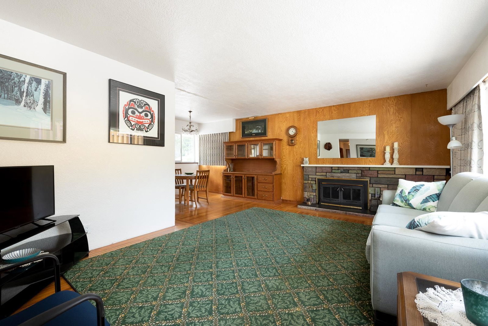 Listing Image 6