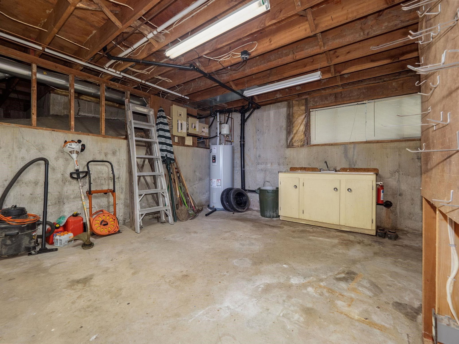 Listing Image 35