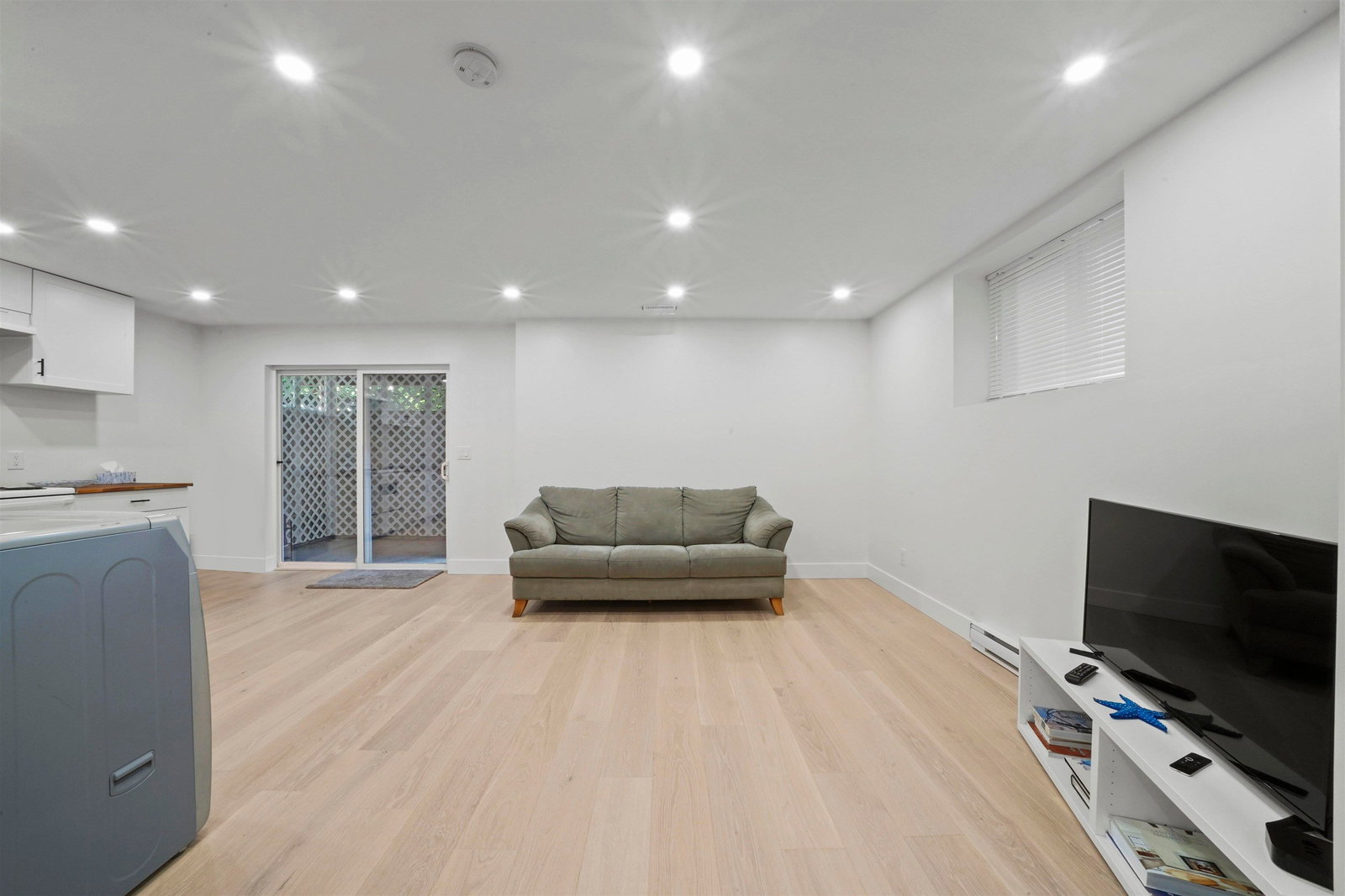 Listing Image 20