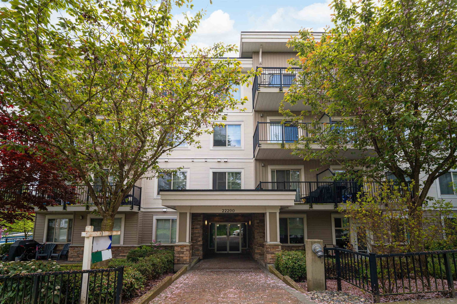 Listing Image 22
