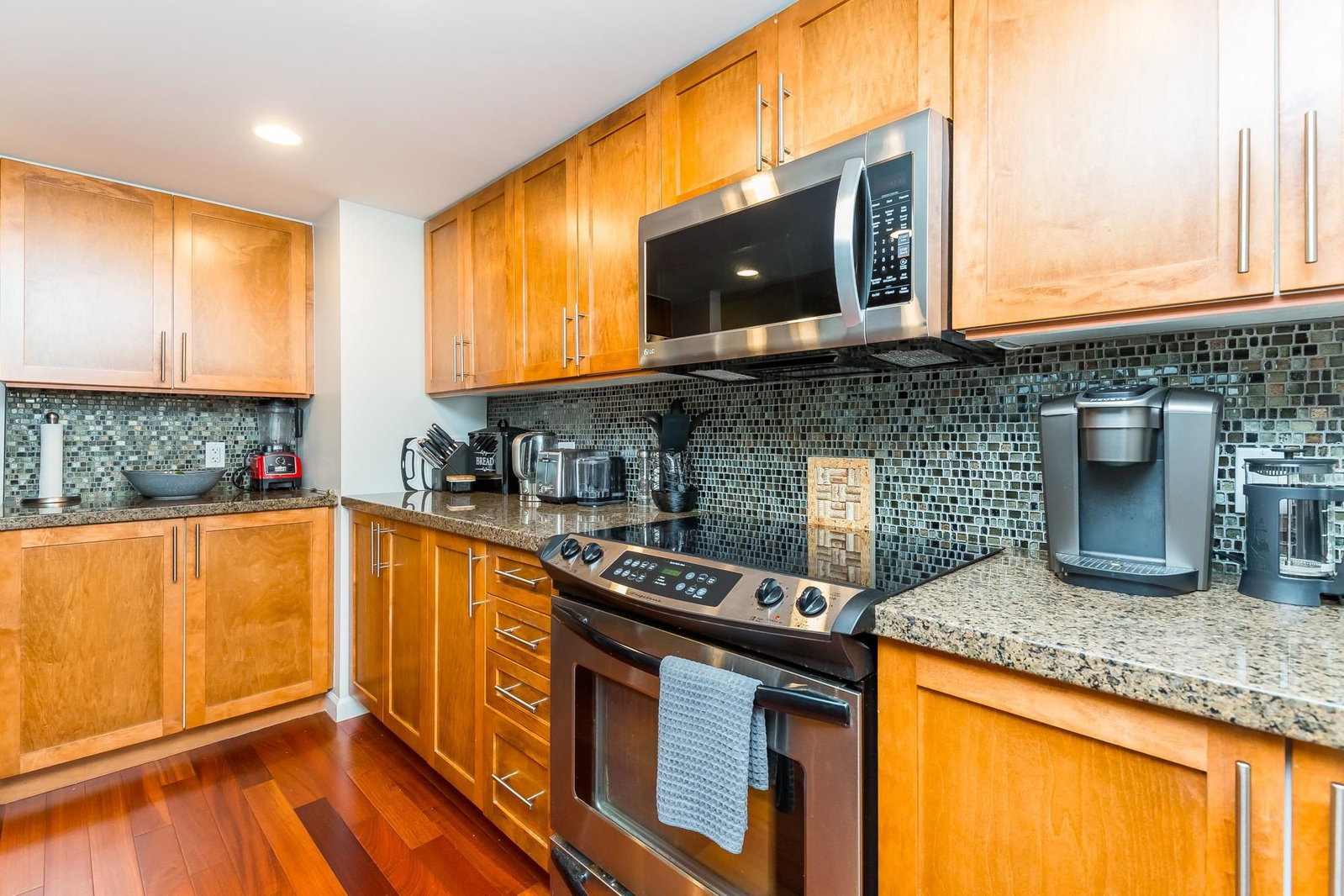 Listing Image 13