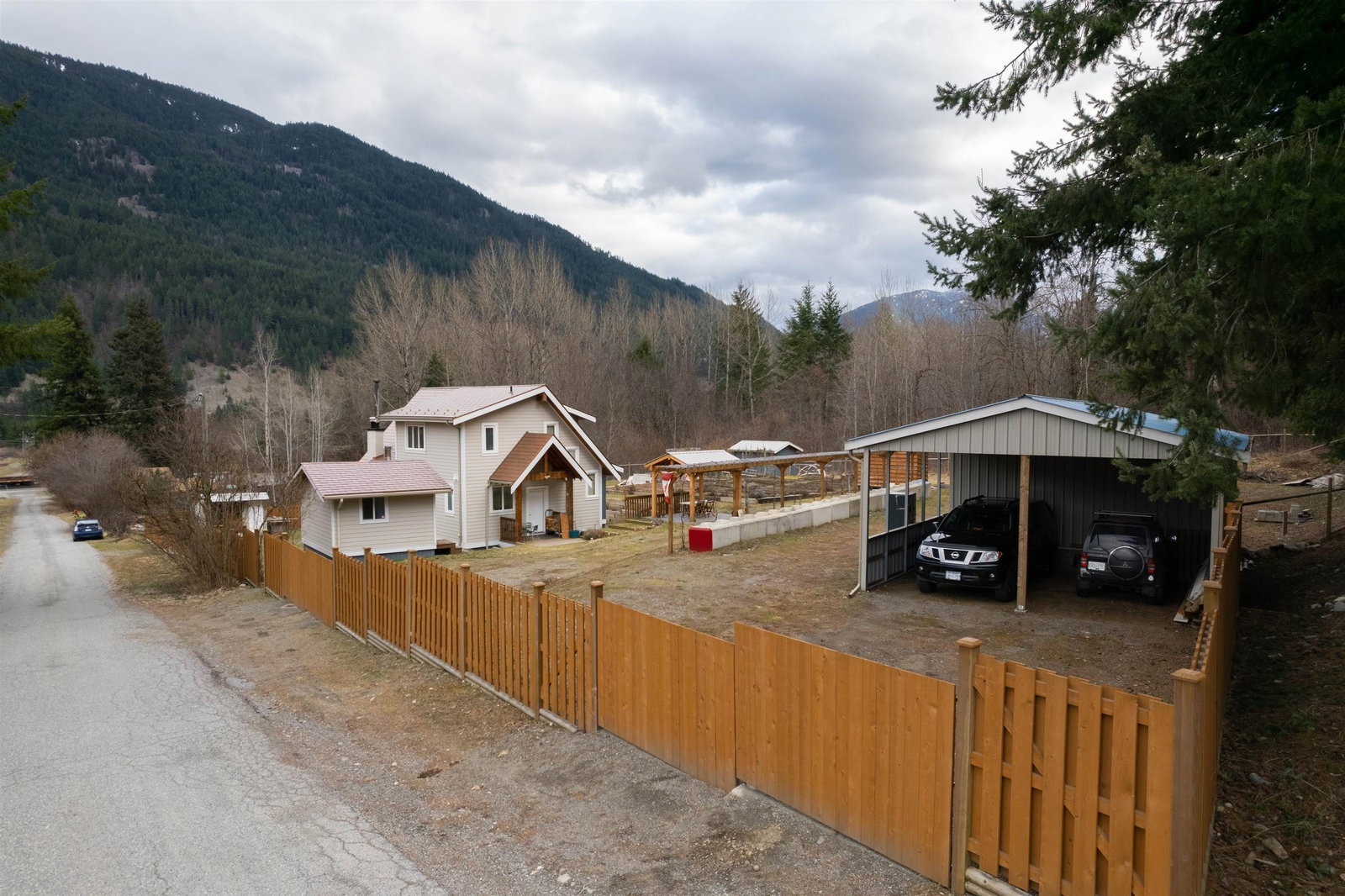 Listing Image 12