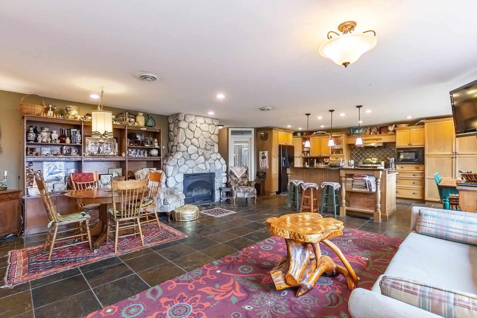 Listing Image 15