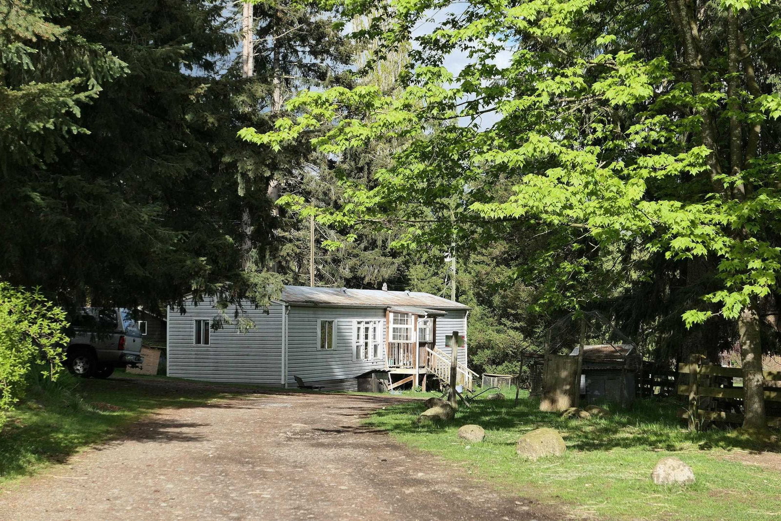 Listing Image 8