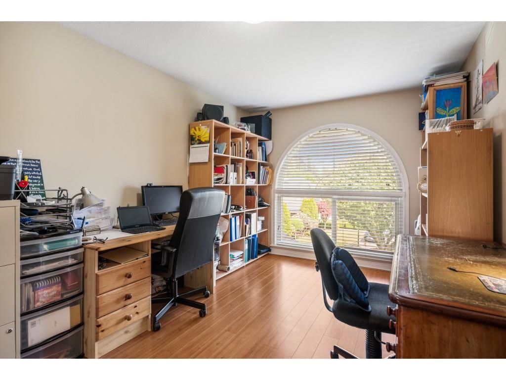 Listing Image 33