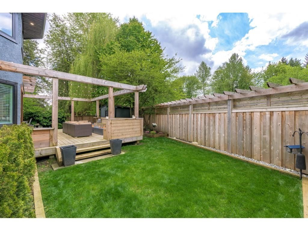 Listing Image 8