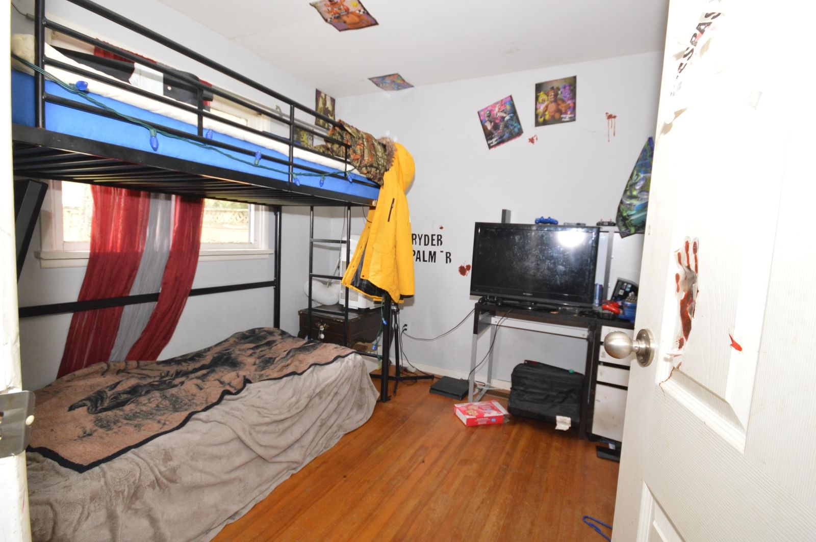 Listing Image 6