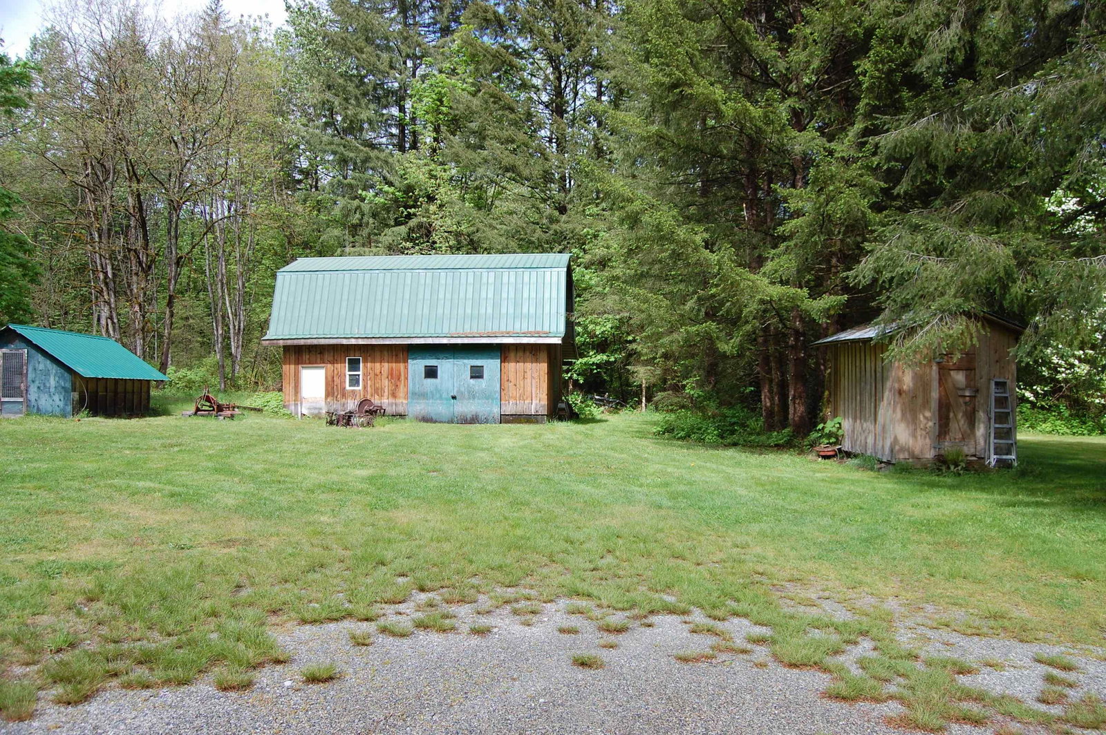 Listing Image 4