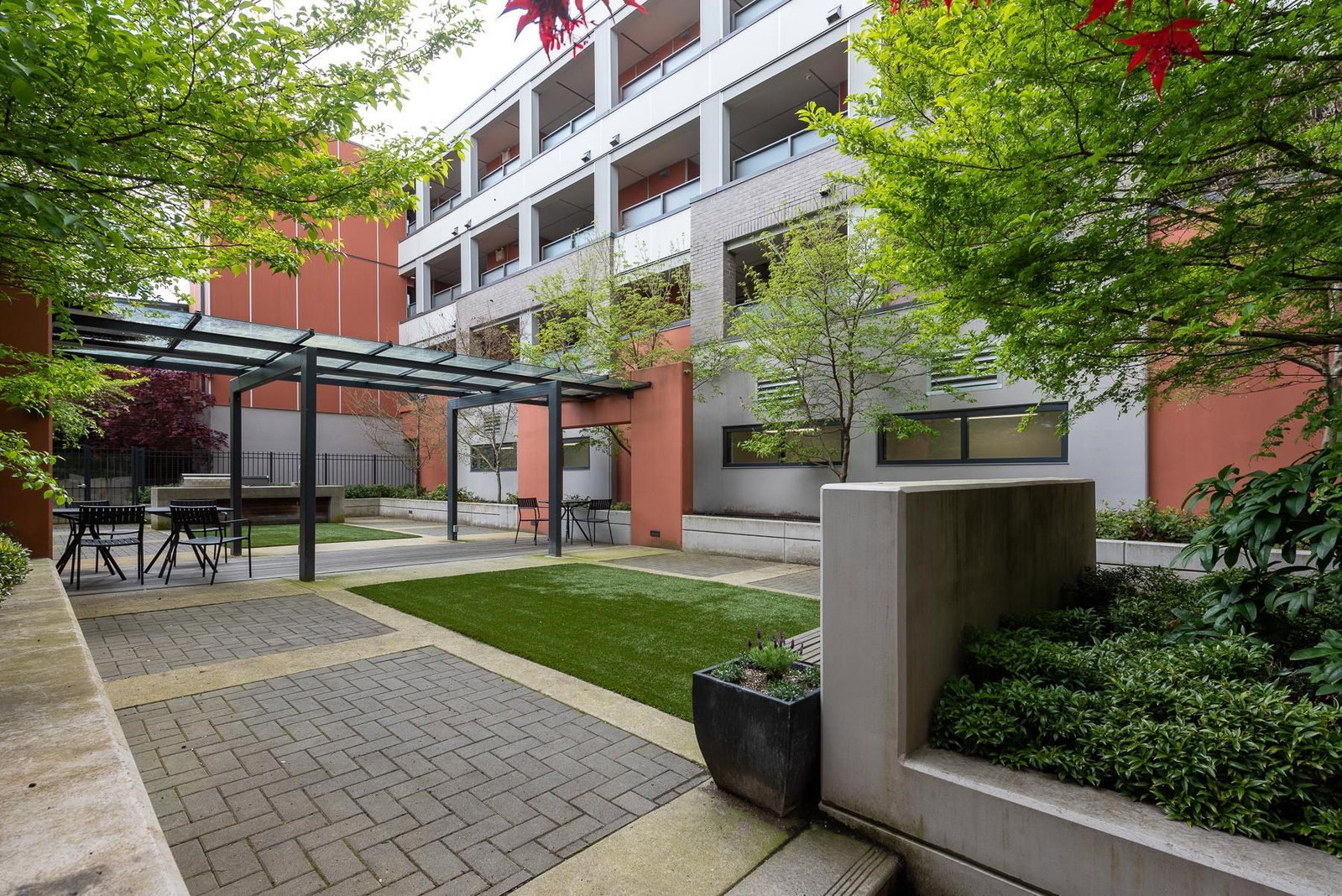 Listing Image 20