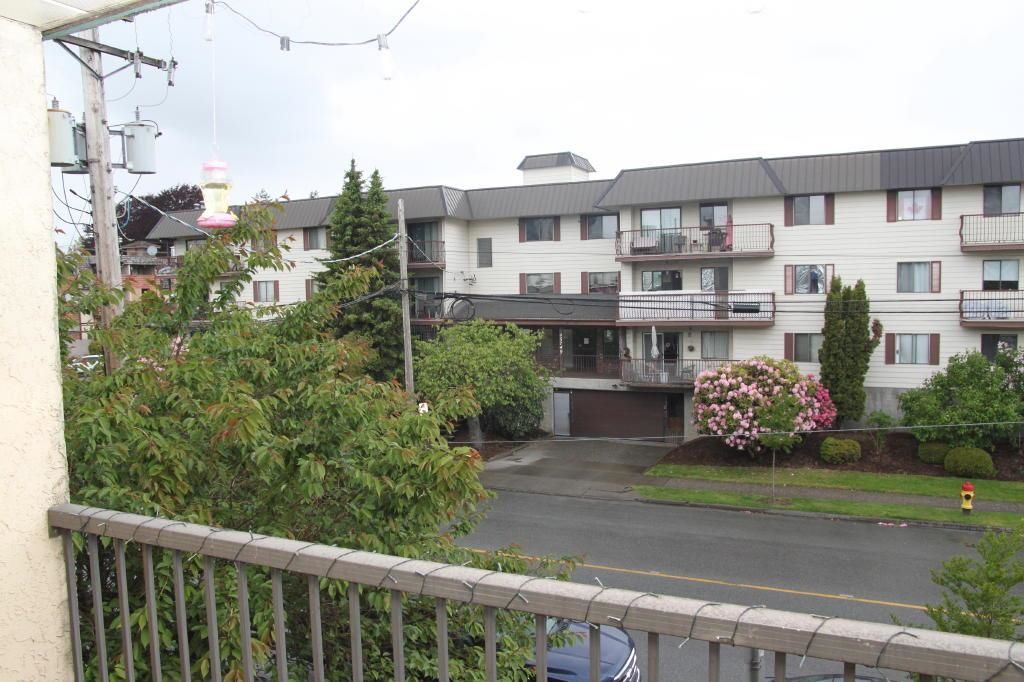 Listing Image 14