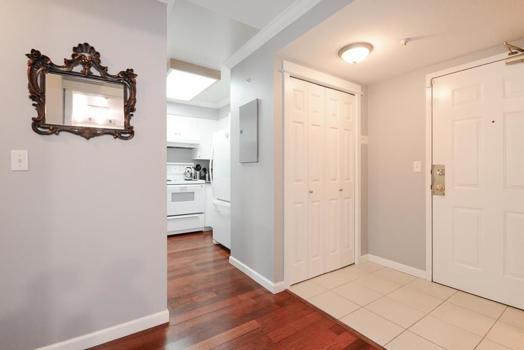 Listing Image 17