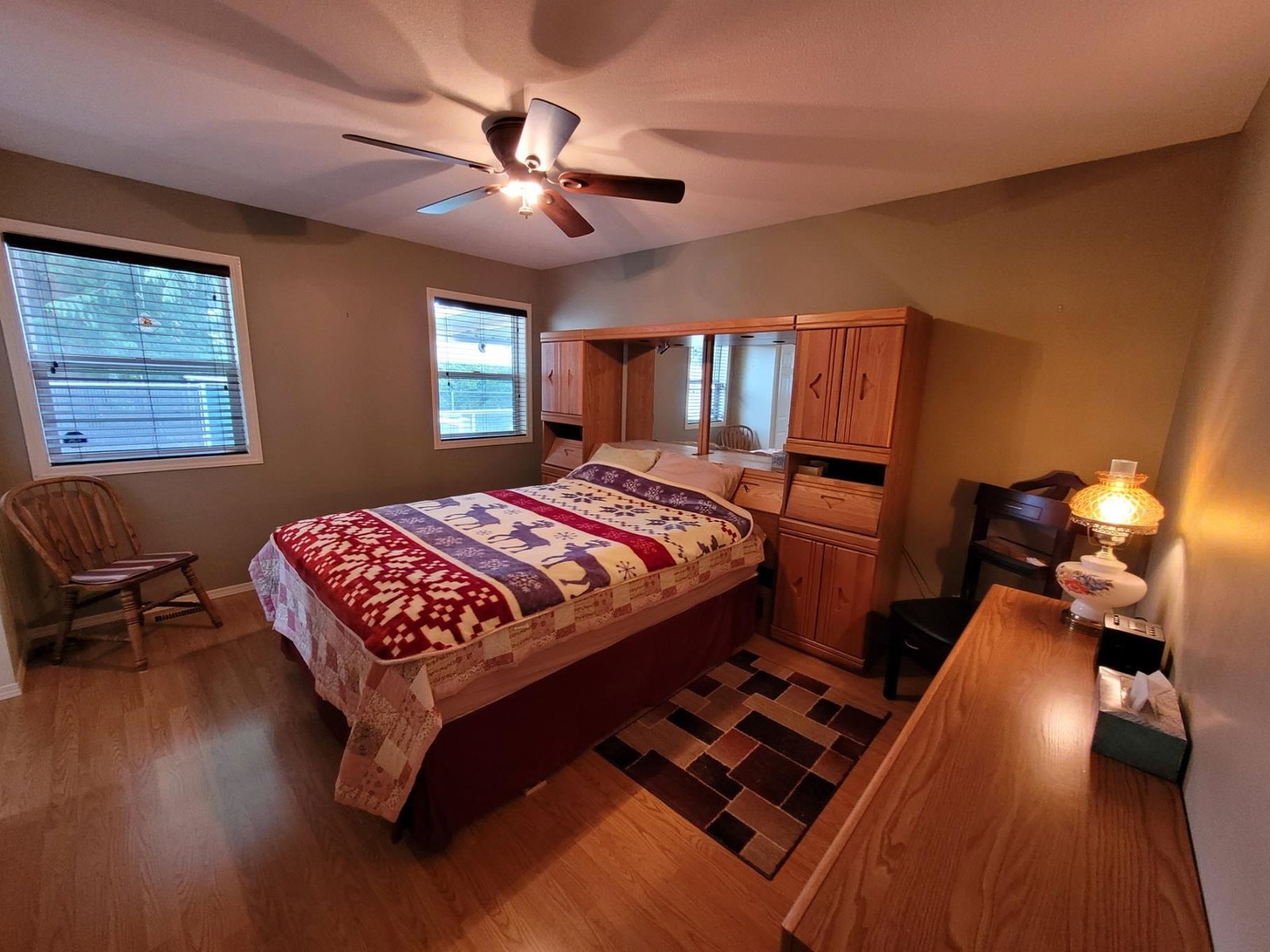 Listing Image 11
