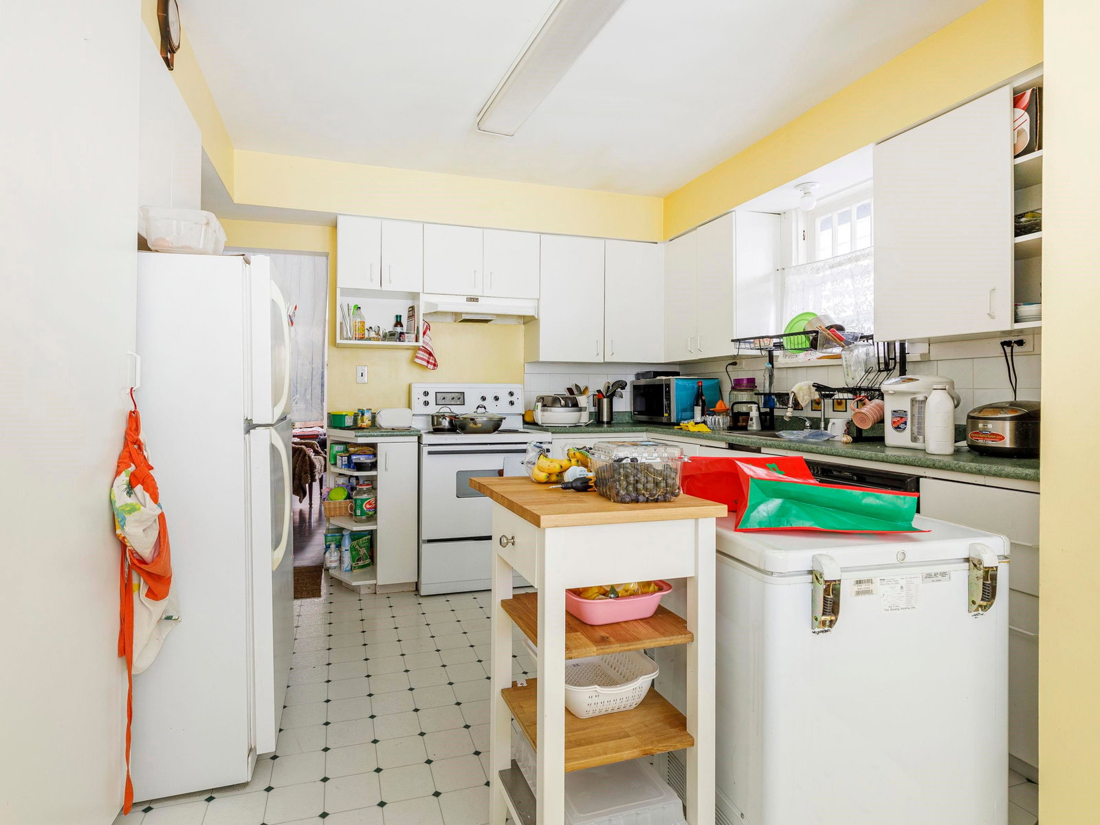 Listing Image 19