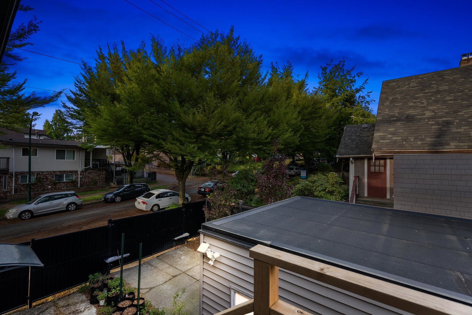 Listing Image 20