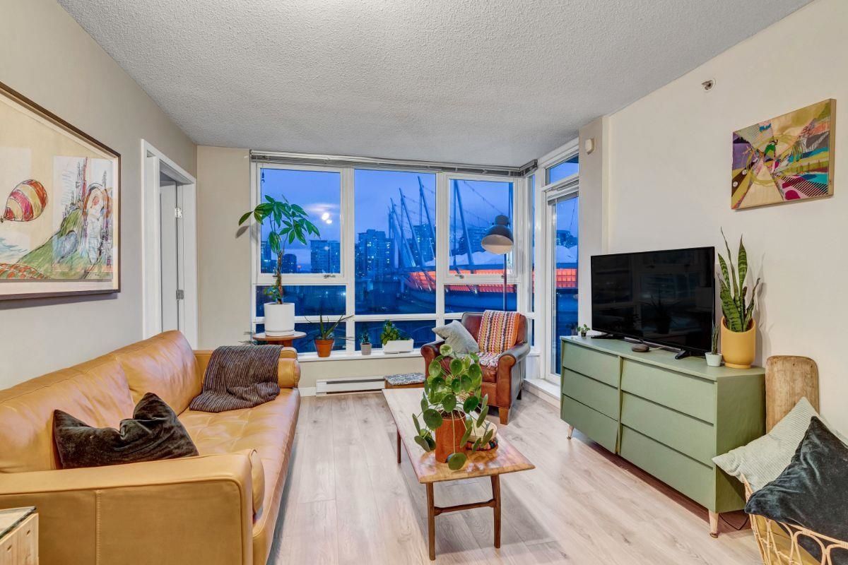 Listing Image 21