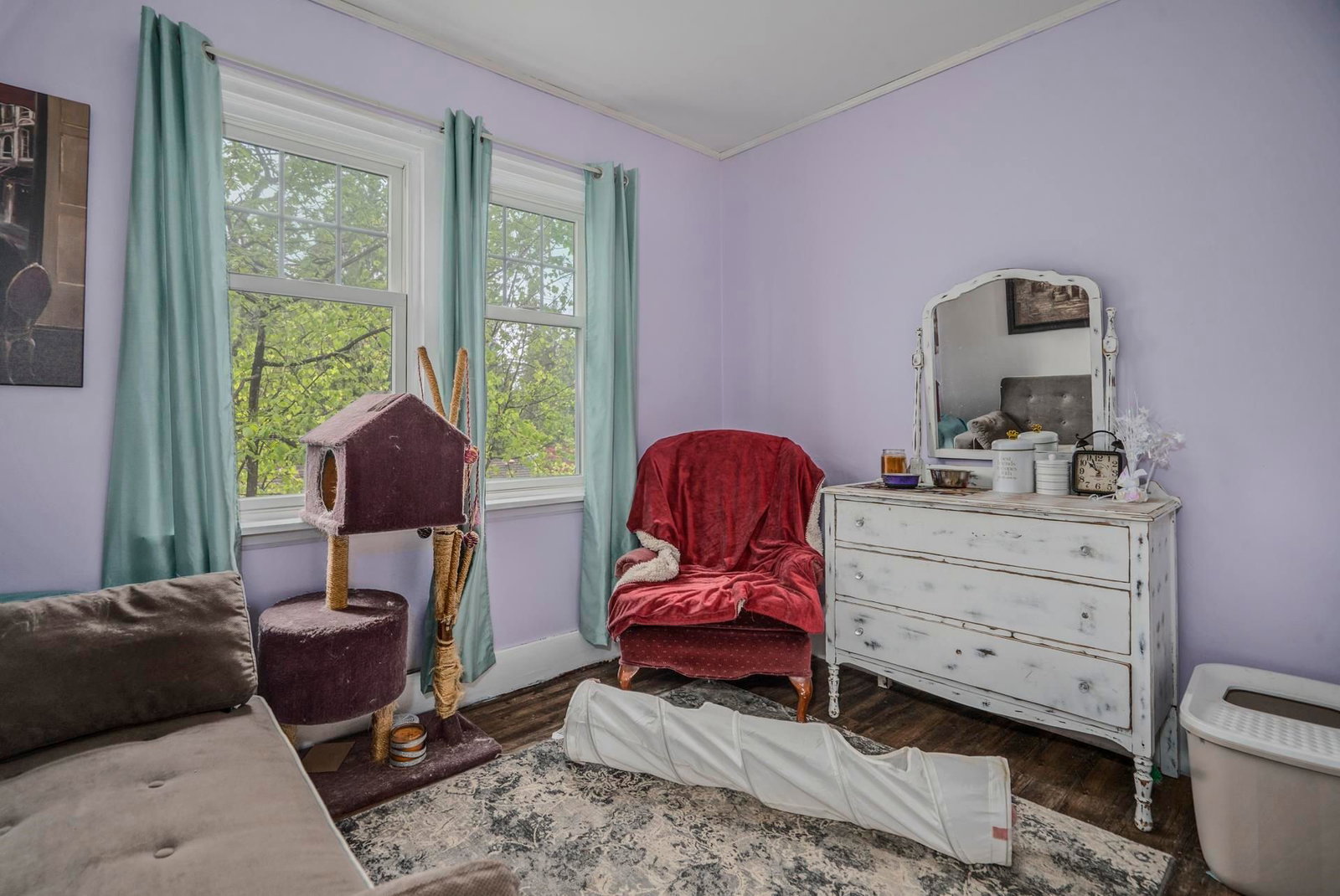 Listing Image 12